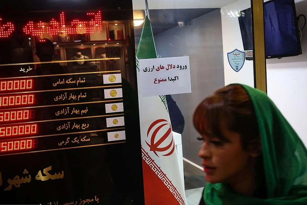 ابهام در مذاکرات، عامل احتیاط در بازار ارز و کاهش قیمت سکه