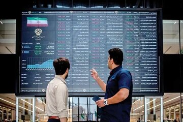 بورس تهران در ۲۰ مرداد ۱۴۰۴: احتیاط در سایه عوامل سیاسی و اقتصادی