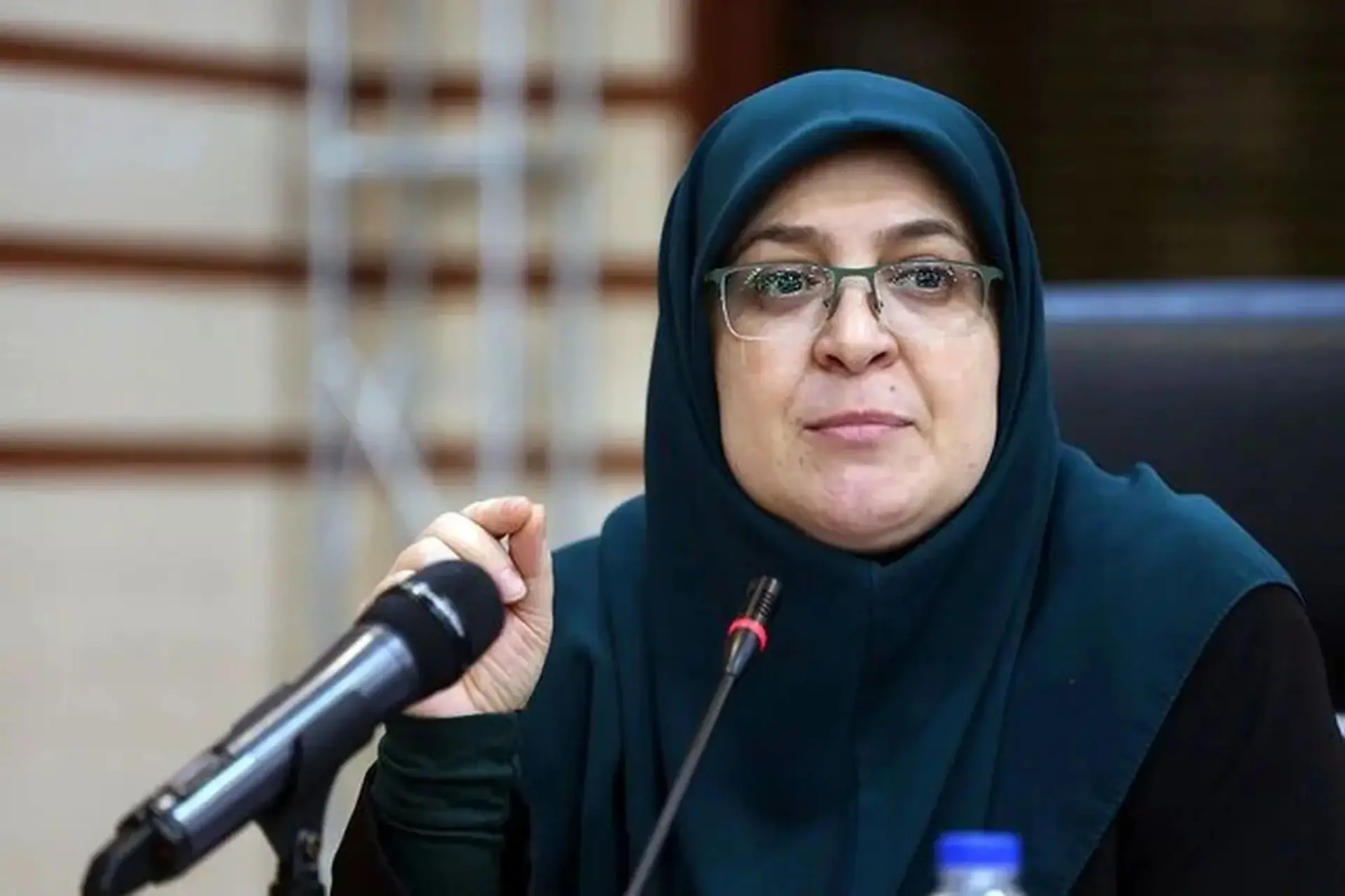 تصویری از سخنگوی دولت در مورد غیرقابل استفاده بودن ریال