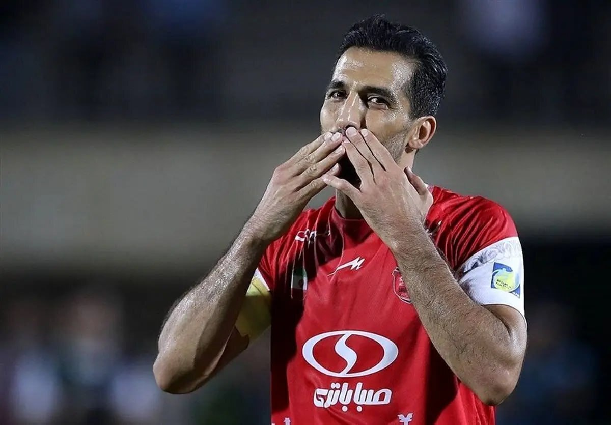 وحید امیری پس از یک دهه حضور پرفروغ از پرسپولیس جدا شد