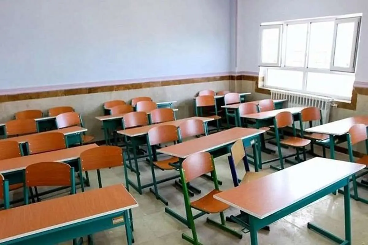 تعطیلی و تأخیر مدارس و ادارات در هرمزگان، سیستان و خوزستان به دلیل گرد و خاک و آلودگی