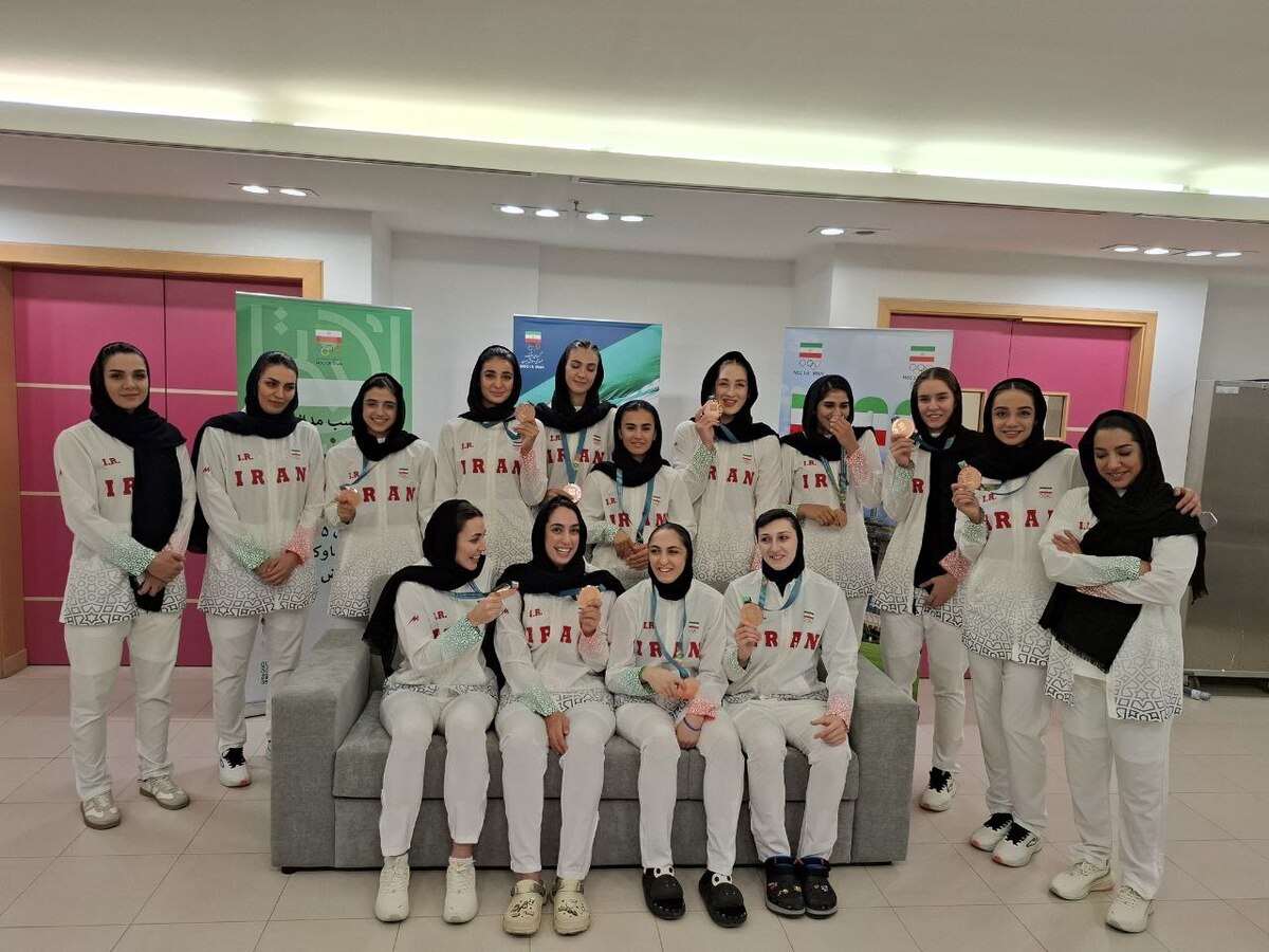 اهدای پاداش ۲ میلیارد ریالی به مدالآوران والیبال و تنیس روی میز ایران