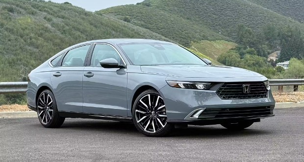 ورود هوندا آکورد ۲۰۲۵ به ایران؛ مشخصات سدان ۱۸۹ اسب بخاری و امکانات Honda SENSING
