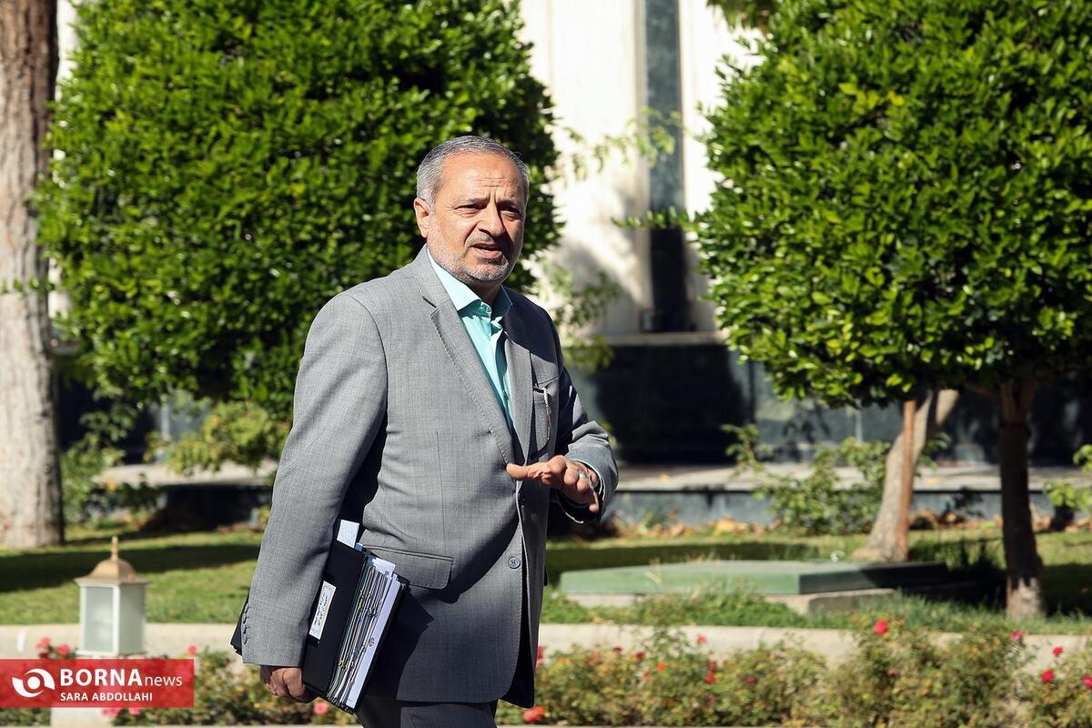 وزیر آموزش و پرورش: افزایش نمرات با «نسخه کپسولی» ممکن نیست؛ موفقیت ۵۰ درصدی «طرح حامی»