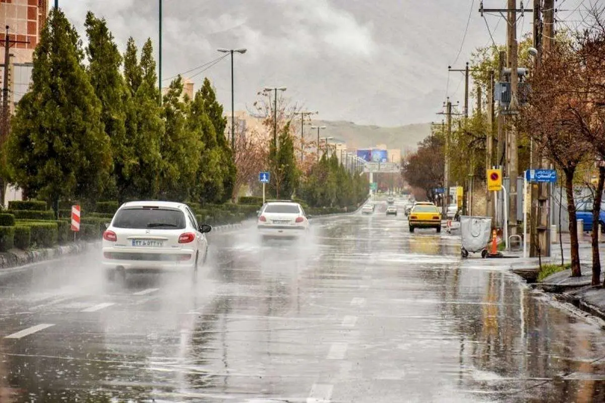 بارش شدید باران و برف در تهران؛ هشدار نارنجی هواشناسی و کاهش ۴ درجه‌ای دما