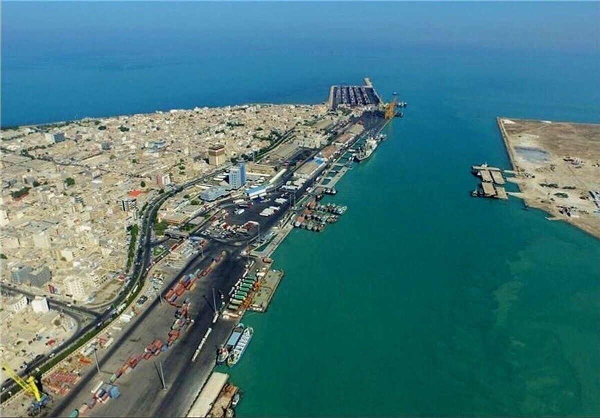 آغاز تعمیرات ۹۰۰ میلیارد ریالی اسکلههای بوشهر و طرح توسعه ۱۰ برابری بندر در نگین