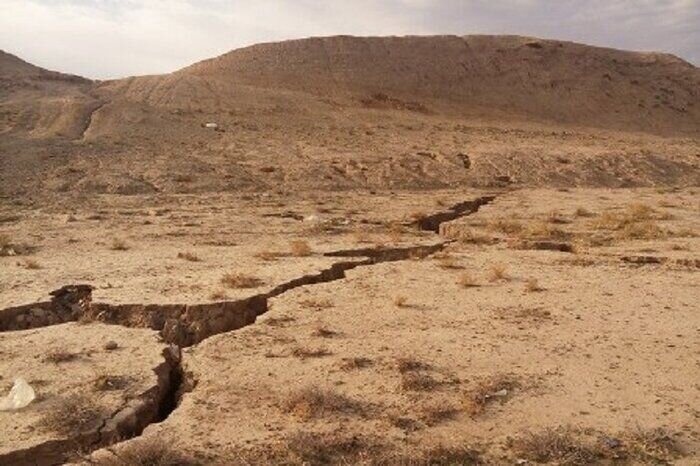 فرونشست زمین در اردبیل