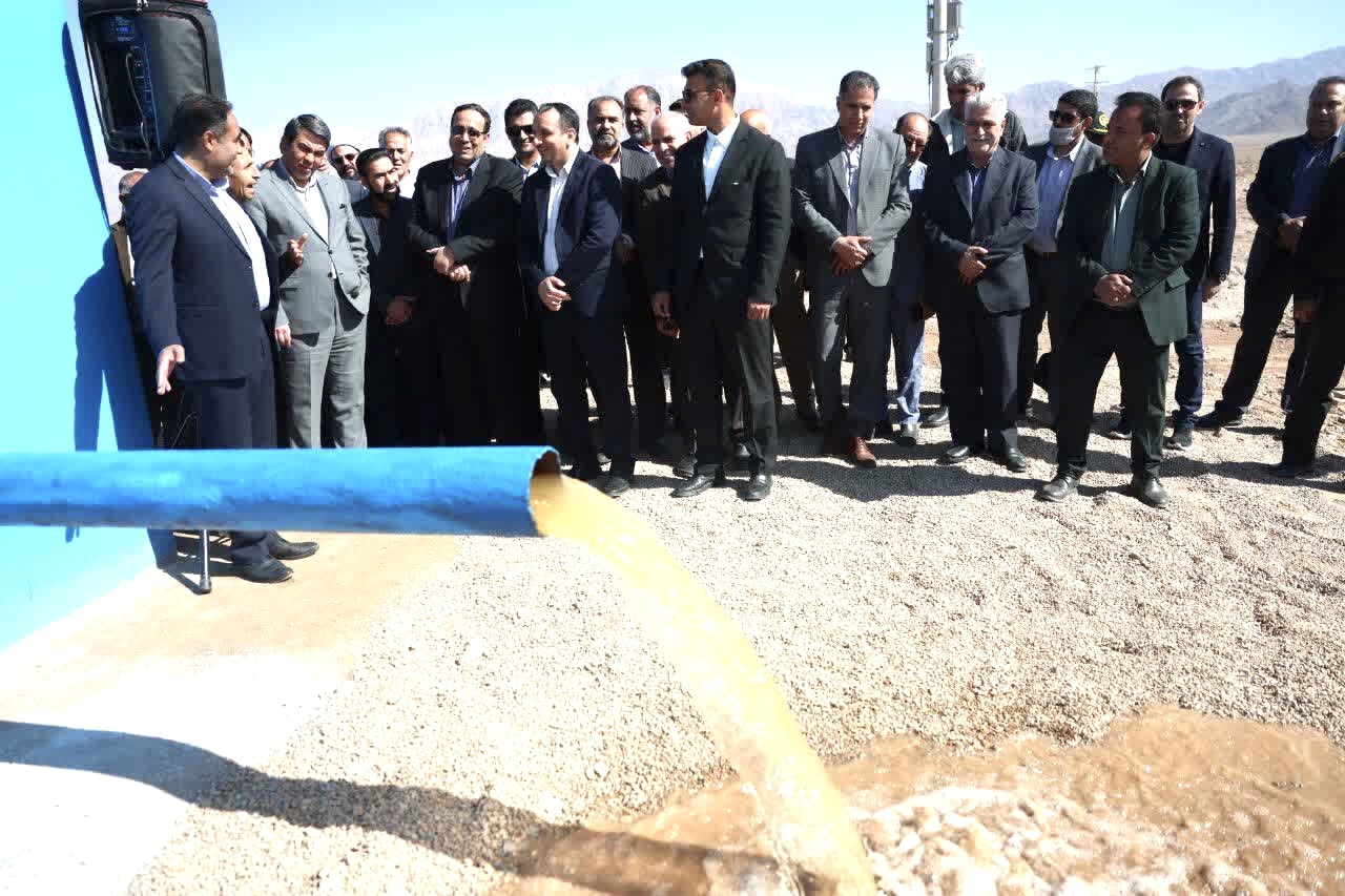 بهره‌برداری از طرح اضطراری تامین آب زرند و آغاز عملیات خط انتقال آب دشتخاک و سربنان