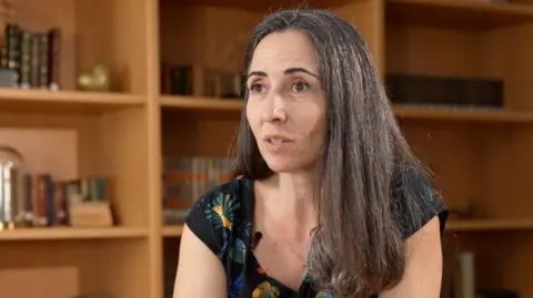 Susana Carmona, professor