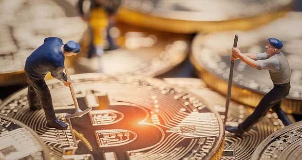 بحران در صنعت استخراج بیت‌کوین: کاهش سودآوری و تغییر استراتژی به سمت هوش مصنوعی