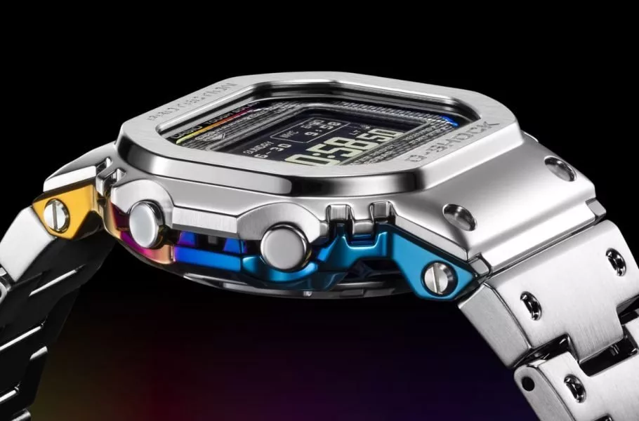 عرضه ساعت جدید کاسیو G-Shock GMW-BZ5000RC-1 با طراحی رنگین‌کمانی