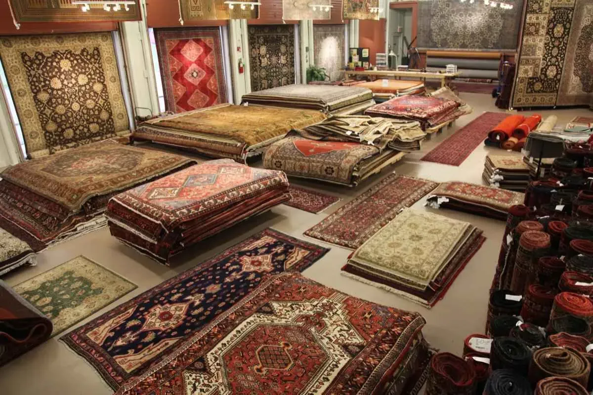 بحران در صنعت فرش دستباف ایران؛ از رکود جهانی تا تحریم‌ها و ضعف تبلیغات