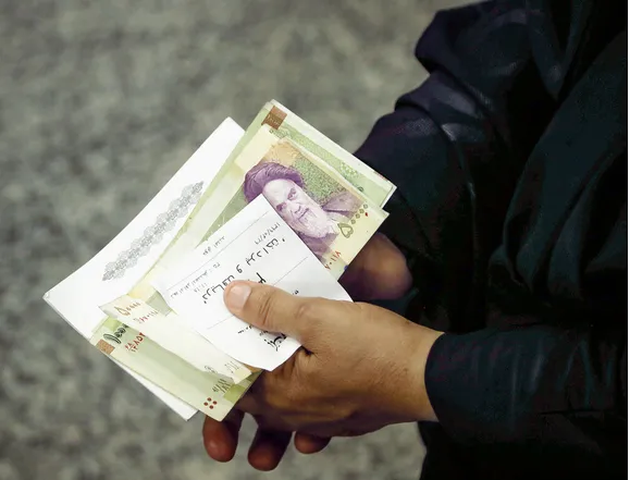 بخشودگی جریمه دیرکرد وام‌های خرد تا سقف ۷۰۰ میلیون تومان اعلام شد
