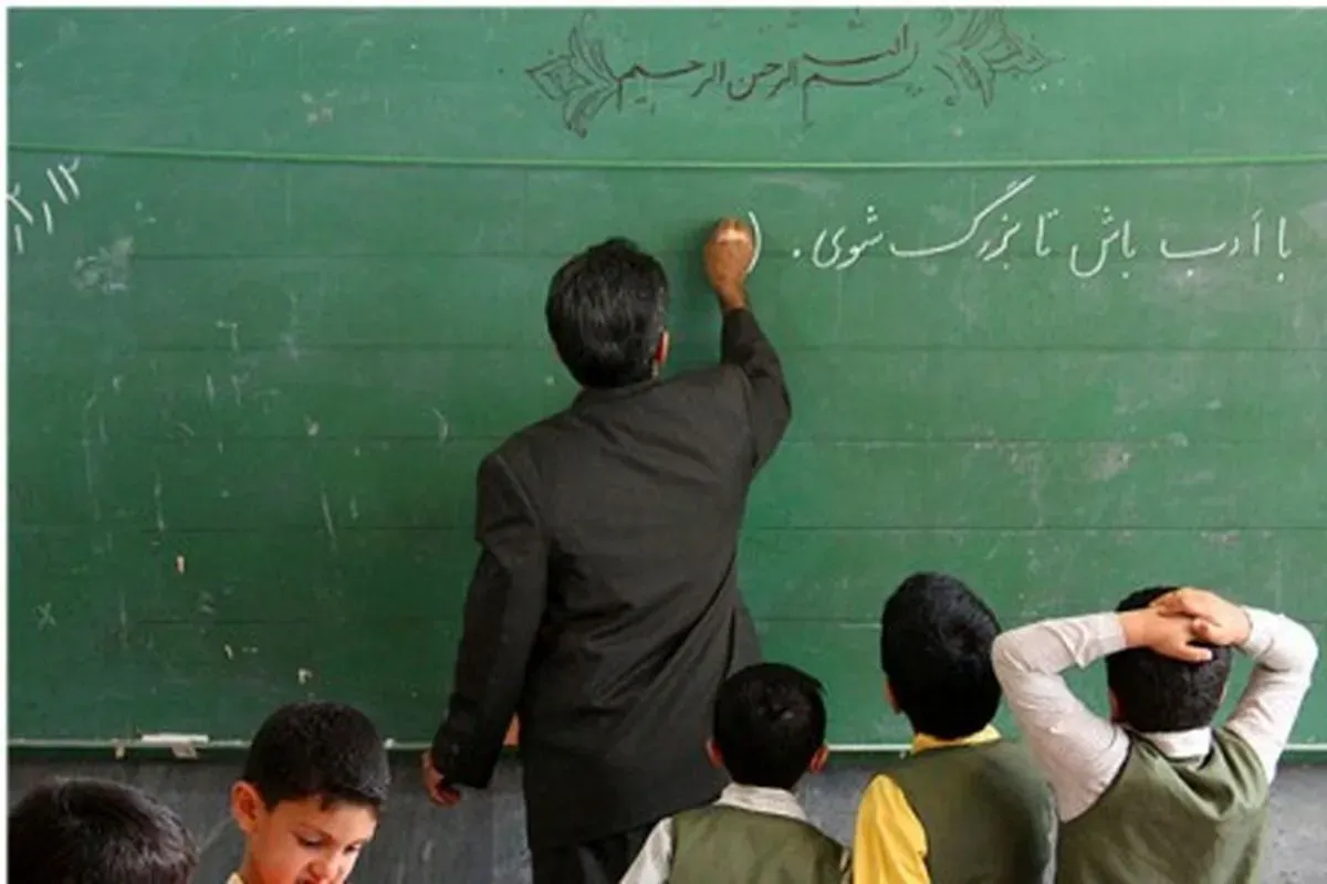 جزئیات رتبهبندی معلمان، امنیت شغلی و بهبود معیشت فرهنگیان از زبان سخنگوی آموزشوپرورش