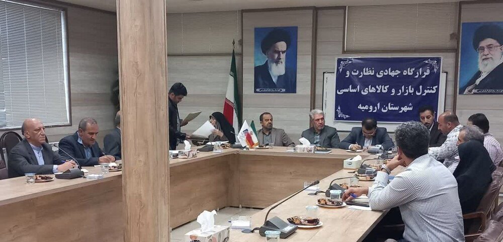 تأکید فرماندار ارومیه بر برخورد قاطع با متخلفان اقتصادی و حمایت از اصناف