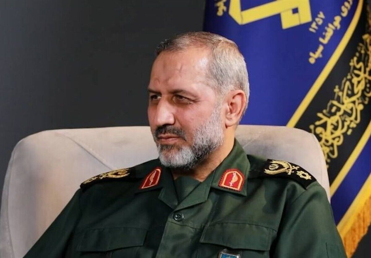 تقدیر فرمانده هوافضای سپاه از حضور ۱۰۰ شبه مردم در میدان