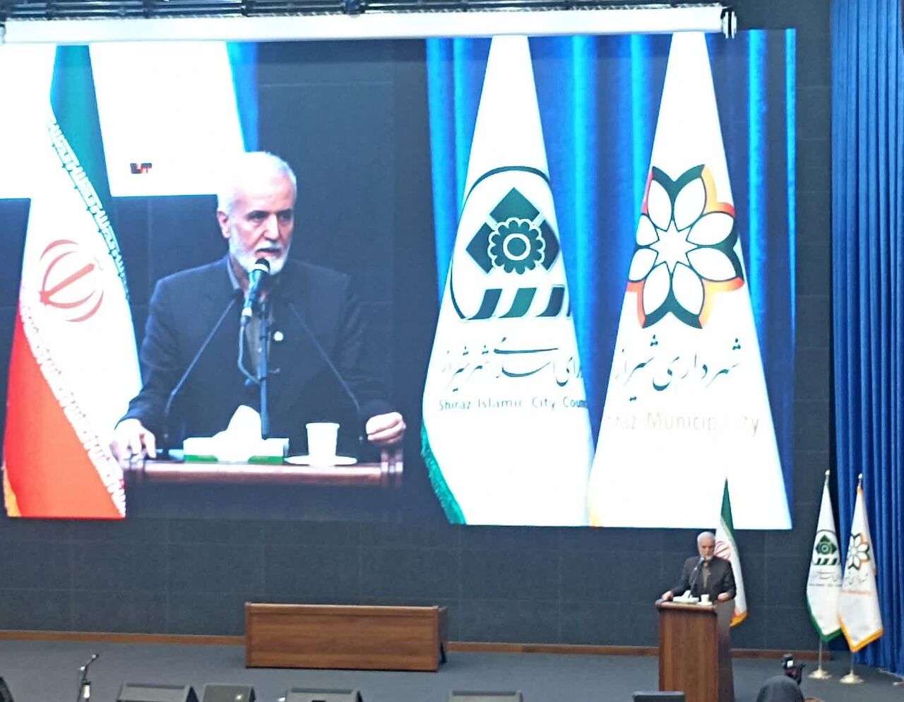 شهردار شیراز: خدمت‌رسانی بی‌وقفه با وجود فشارهای تورمی ادامه دارد