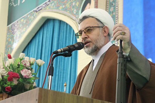 امام‌جمعه شهربابک: انقلاب اسلامی تداوم راه عاشورا است